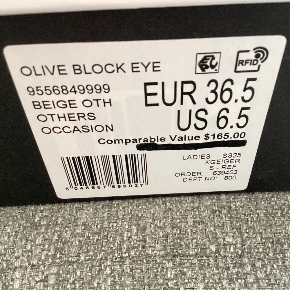 Kurt Geiger London Olive Block Heel Slide Sandal (Women), size 6.5US / 36.5EU - Picture 10 of 12